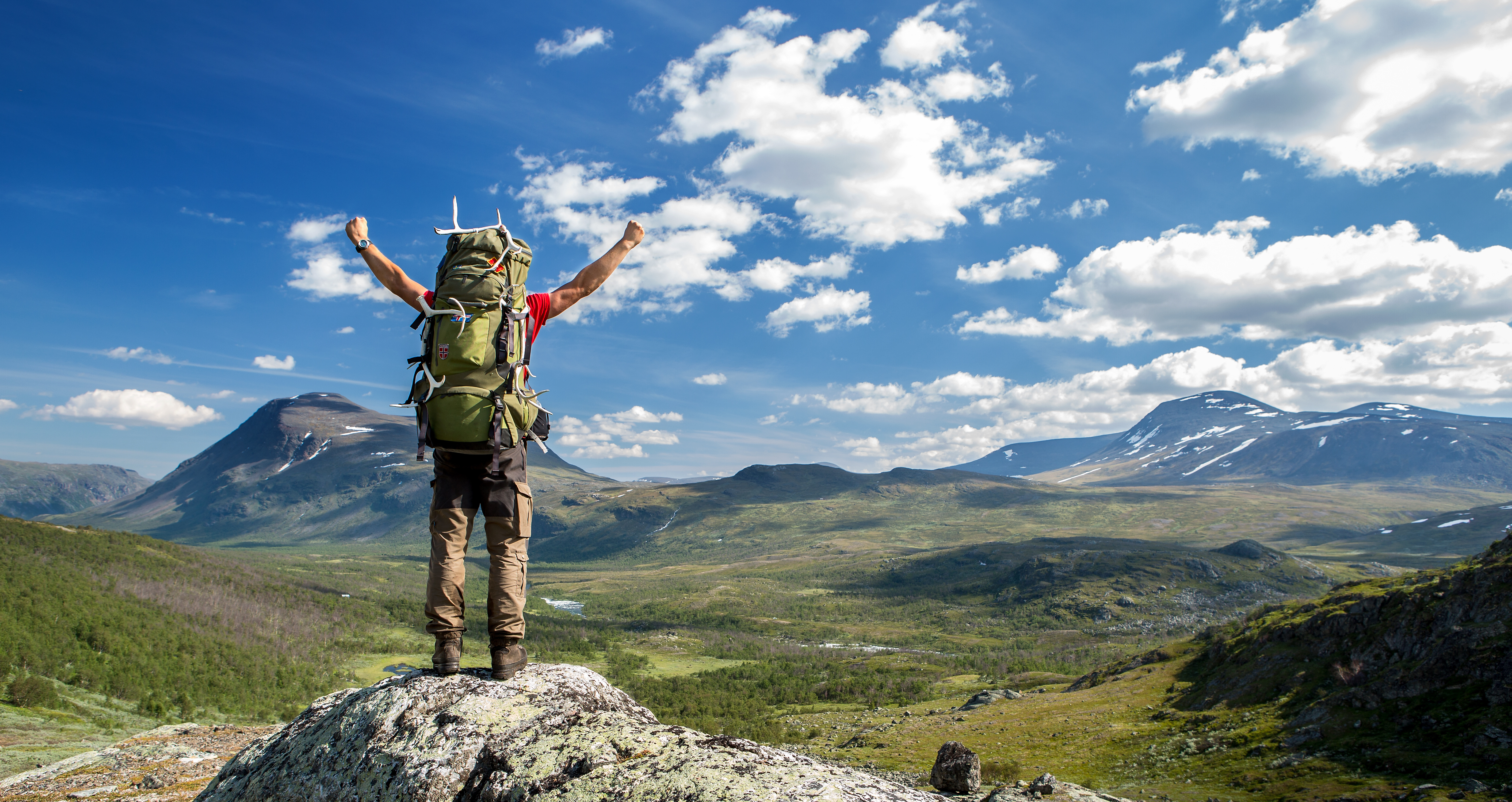 Hiker feels free!