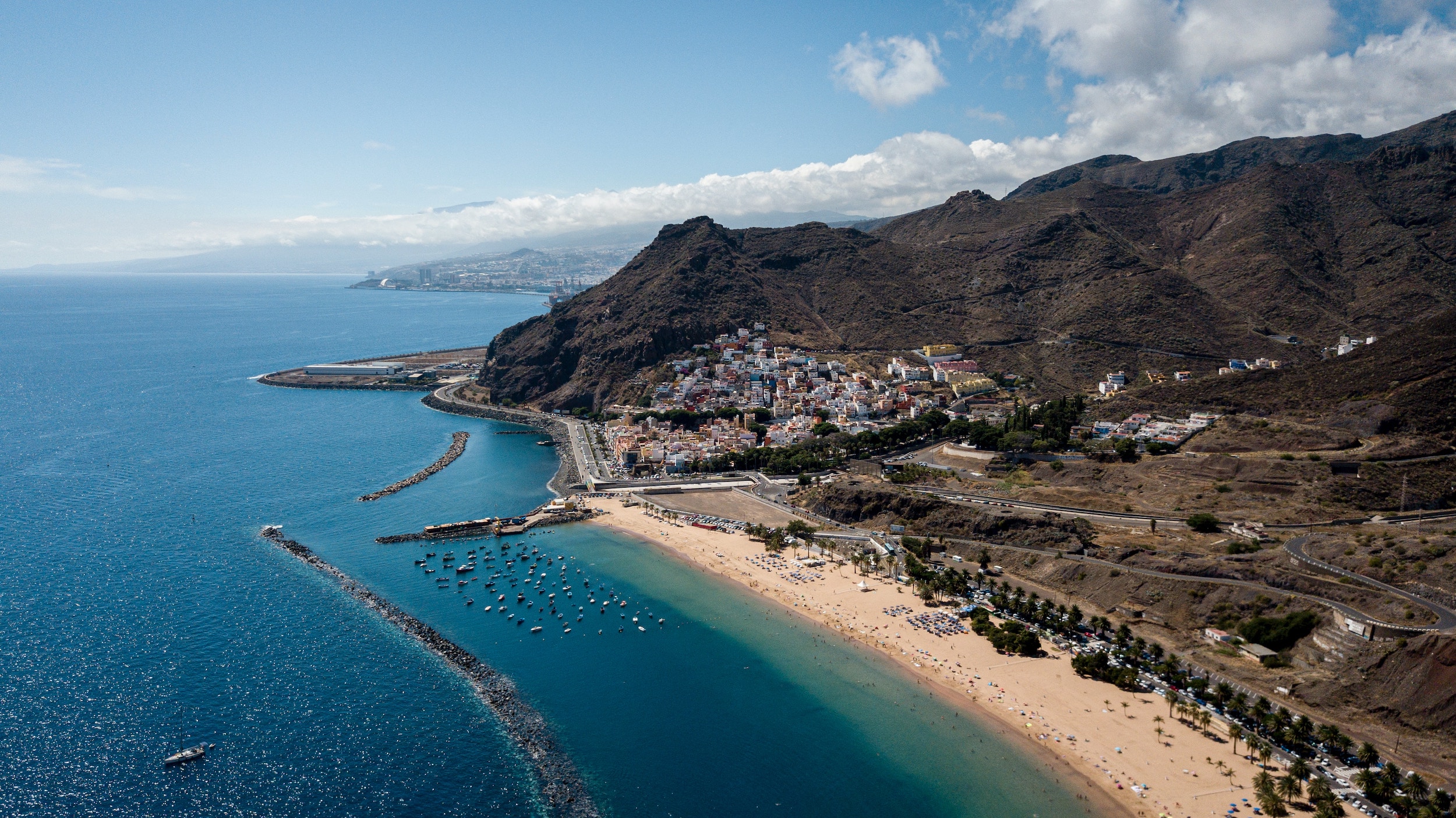 Sunny shores and the Land of Eternal Spring – bask in Tenerife's Mediterranean climate.